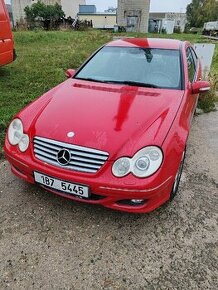 Mercedes Benz C230 coupé, manuál, xenony, klima