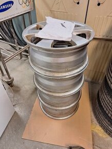 Alu kola 5x114,3 R16 ET 50