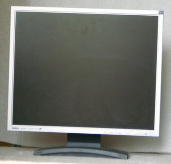 17" Benq FP73GS (Q7T5) - 1