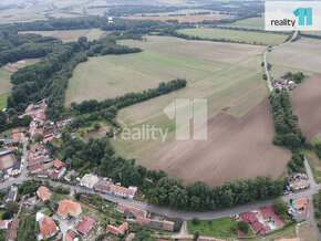 Prodej pozemků k výstavbě rodinných domů o ploše 30.111m2, O - 1