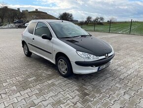 Peugeot 206 1.1i 44kw, 2 místa pick-up, plně POJÍZDNÉ