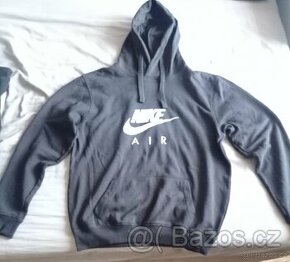 Černá mikina Nike