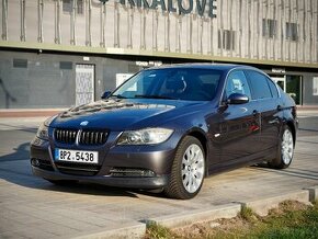 BMW E90 325i 160kW manual