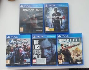 Hry na PS4 (jako nové)