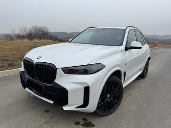 BMW X5 30d xDrive Facelift (Záruka, panorama, tažné, 22"...