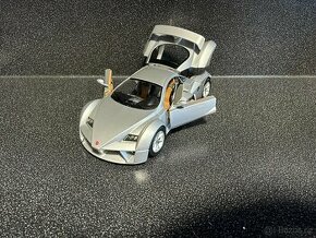 Prima Giugiaro 1:18 - 1