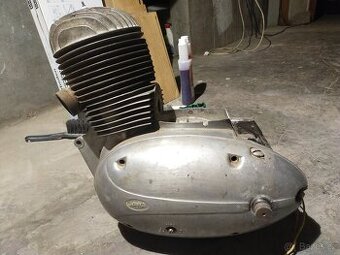 Motor Jawa 250/353 bez výrobního čísla