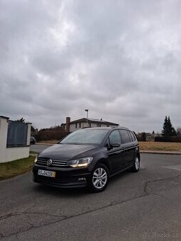 Volkswagen Touran 2.0 TDI DSG, 7 míst 2020