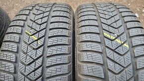 Zimní pneumatiky 225/45/18 Pirelli - 1