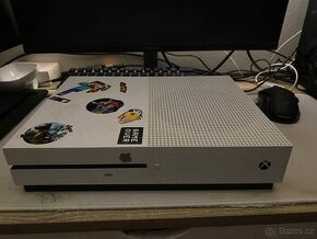 Xbox One S - 1