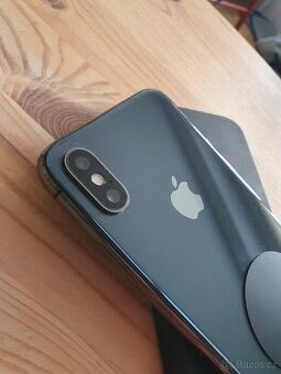 Iphone XS 256 GB Nová baterie v hodnotě 1900 Kč