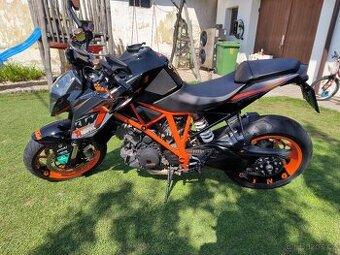 Prodám Ktm 1290 super Duke 2014