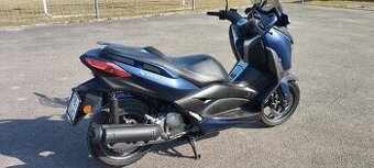 Yamaha x-max 125