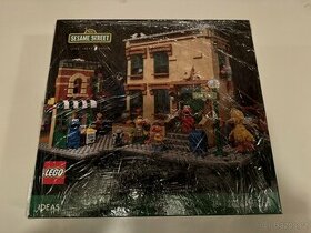 LEGO® Ideas 21324 Sesame Street - 1