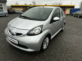 TOYOTA  AYGO 1,0i KLIMA - SERVO - SERV. KNIHA