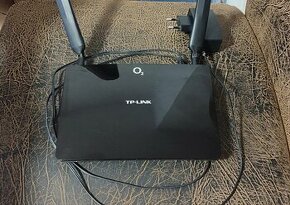 Přenosný LTE modem + WiFi router TP-Link Archer MR200