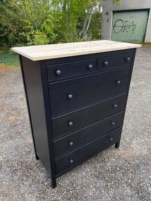 Komoda IKEA Hemnes se 6 zásuvkami - černohnědá