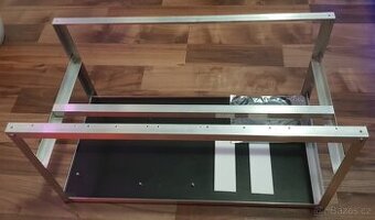 Hlinikova konstrukce pro mining rig