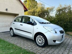 Toyota Yaris 1.3i 64kW, ČR, 12/2007, 2.maj. 154tkm.