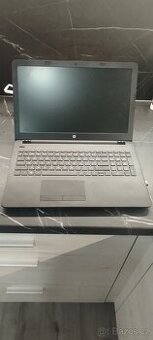 Prodám notebook HP, brašna,myš,podložka. M