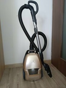 Electrolux Pure D9