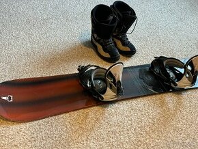 Prodám snowboard Burton bullet 59