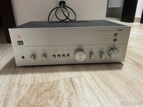 AIWA 8100 stereo zesilovač