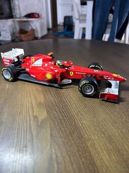 Ferrari F150 italia 1:18 - 1