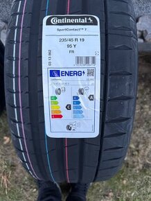 Pneumatiky Continental SportContact7 235/45/R19