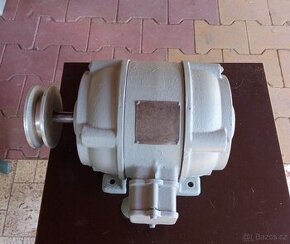 Motor na 220-380V