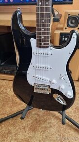 Prodám Fender Squier  Stratocaster  SSS Black.