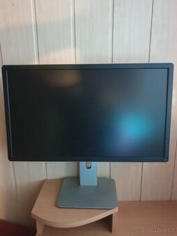 DELL Monitor - 24" LED IPS - 1