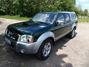 Nissan Navara 2.5 TD 4x4 ZADÁNO