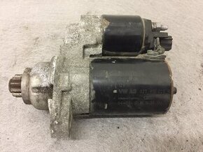 ŠKODA, VW 1.4 55KW BCA - STARTER 10 ZUBŮ 02T 911 023 R