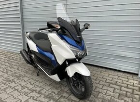 Obrázek k inzerátu: Honda Forza 125 8000km