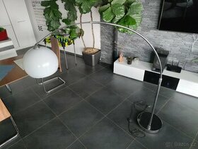 Prodám designovou stojací lampu