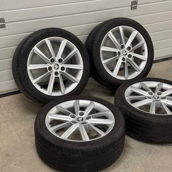 Alu kola Škoda Octavia, 225/45 R17 Barum, 5x112