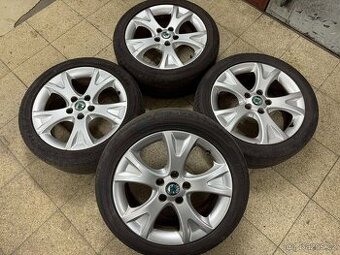 Sada ALU kol 5x112, 225/45R17, originál Škoda letní