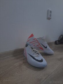 Nike mercurial sálové boty