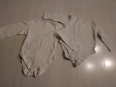 2x bílé body dl.rukáv, vel. cca 6 m, 5 Kč/ks