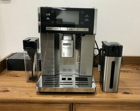 Kávovar DeLonghi PrimaDonna exclusive