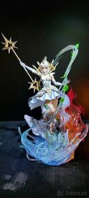 Socha Elementalist Lux - League of Legends - 1