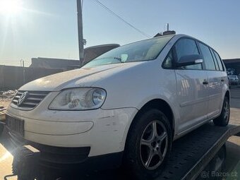 VW TOURAN na náhradní díly ND