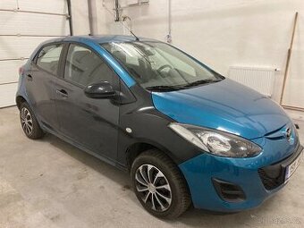 Mazda 2 1.3i rok 2011