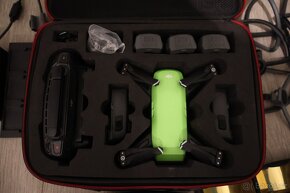 Dron DJI Spark Fly More Combo