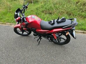 Prodám červenou Hondu CB125f - 1