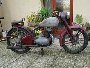 Jawa 250 Pérák