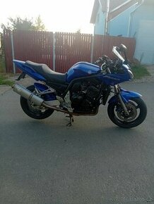 Yamaha fazer 1000 rv.2003