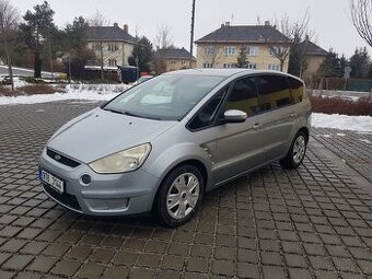 Ford s-max 1.8tdci 92kw rok 2007 7míst