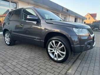 Suzuki Grand Vitara 2,4i 4x4 Limited benzín 124kw